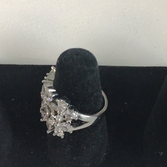 Crystal Flower Petal Ring S925 - Picture 10 of 12